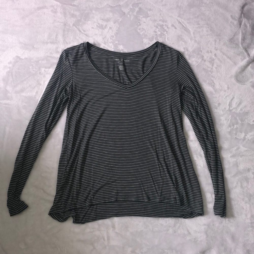 american eagle long sleeve tee